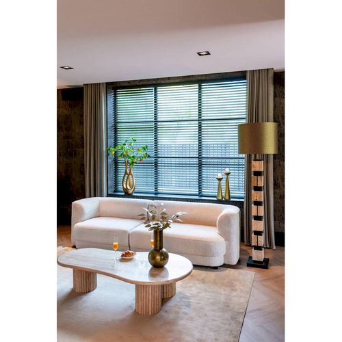 Table Basse Élégante En Travertin