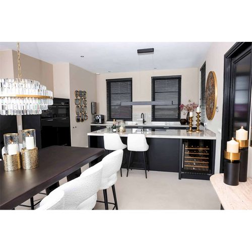 Table De Bar Élégante En Bois Foncé