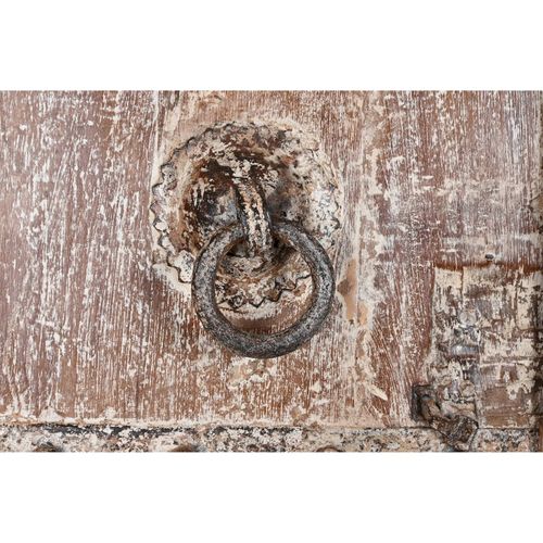 Armoire Vitrine En Teck Naturel Finition Artisanale Élégante