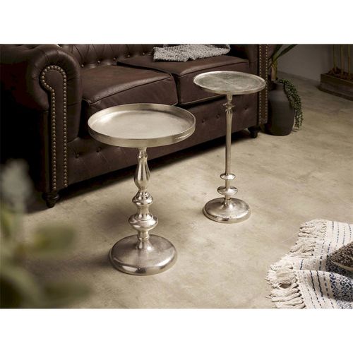 Bout de canapé Ronde En Aluminium Finition Argent Élégante