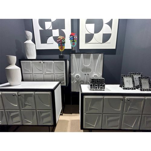 Vase Décoratif Blanc Mat En Céramique Pour Intérieur Élégant