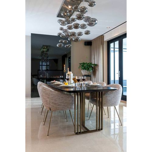 Table à Manger Élégante Finition Charbon Pieds Métal Contemporain