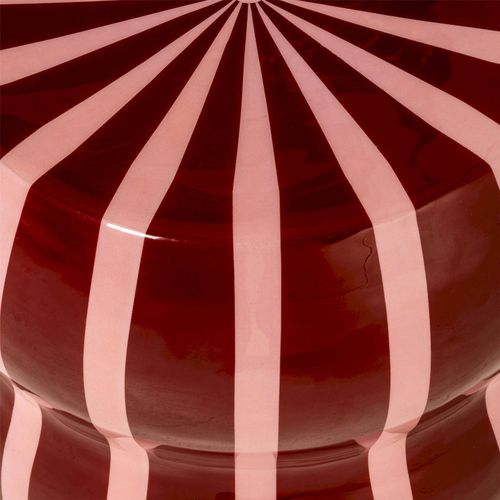 Table D Appoint Design Rouge Courbe Touche Artistique