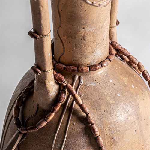 Vase En Terre Cuite Marron Finition Artisanale Style Éclectique