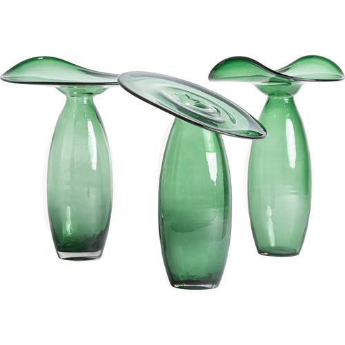 Vase Vert En Verre Translucide Au Design Contemporain Et Élégant