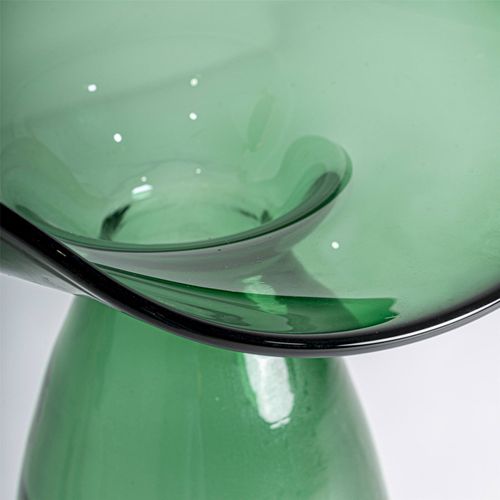 Vase Design Contemporain En Verre Vert Finition Translucide