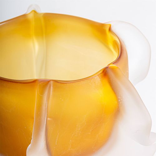 Vase Contemporain En Verre Ambré Finition Translucide