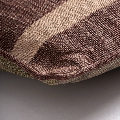 Coussin En Jute Beige Style Classique Aux Lignes Artisanales Épurées