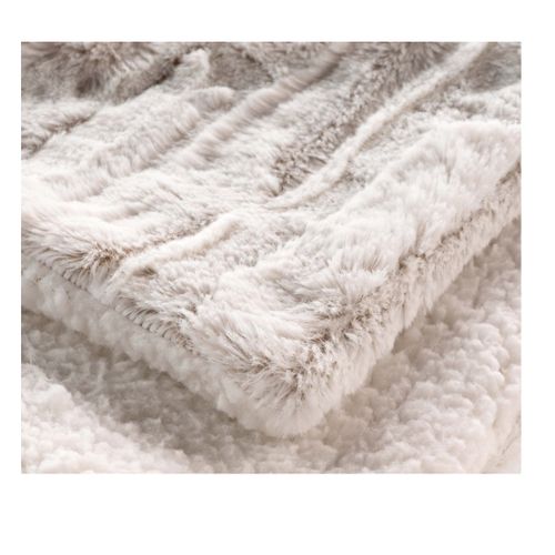 Plaid à Poils Doux Et Sherpa 125 X 150 Cm Lynx