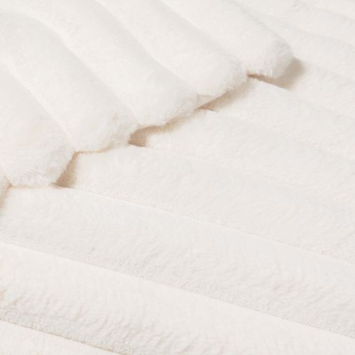 Plaid Effet Peluche Polaire 125 X 150 Cm Serenity Creme