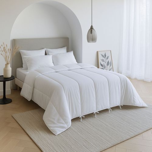 Couette Toutes Saisons Anti-acariens 140x200 Cm