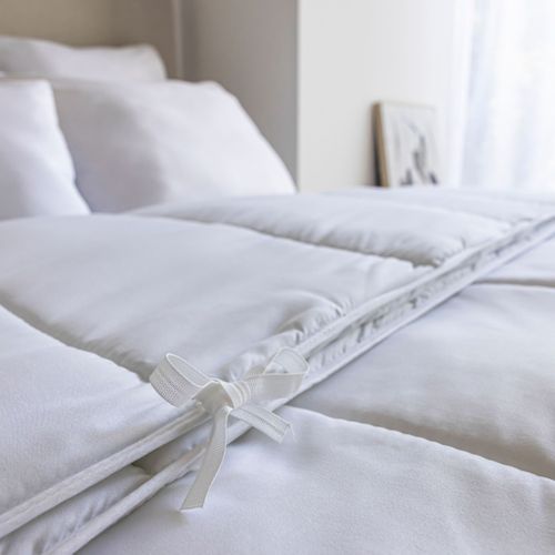 Couette Toutes Saisons Anti-acariens 260x240 Cm