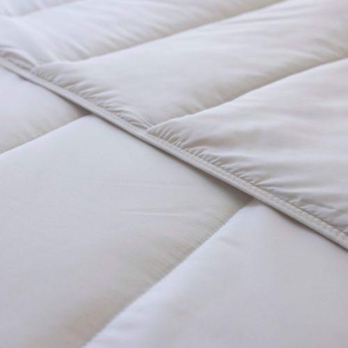 Pack Couette Été 260x240 Cm Et Oreiller Moelleux 60x60 Cm Anti-acariens