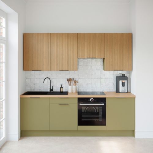 Ensemble De 8 Meubles De Cuisine - L. 245 Cm - Vert Olive Et Chêne Clair Cannelé - Luzia Mix