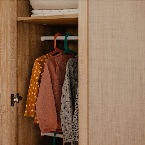 Armoire 3 Portes 3 Tiroirs Bois Clair Impression Cannage