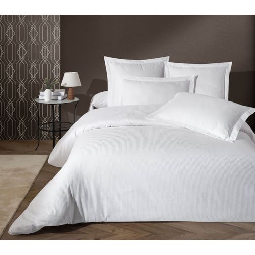 Housse De Couette + Taies Oreiller 240x220 Cm Satin De Coton "strada White"