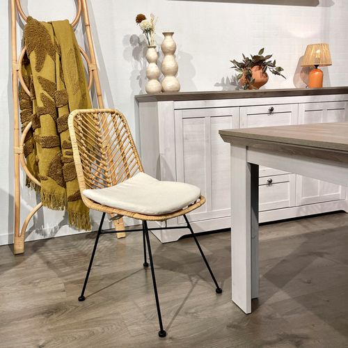 Chaise En Rotin Naturel Tressé Avec Pieds Métal Noir – Kandy 2