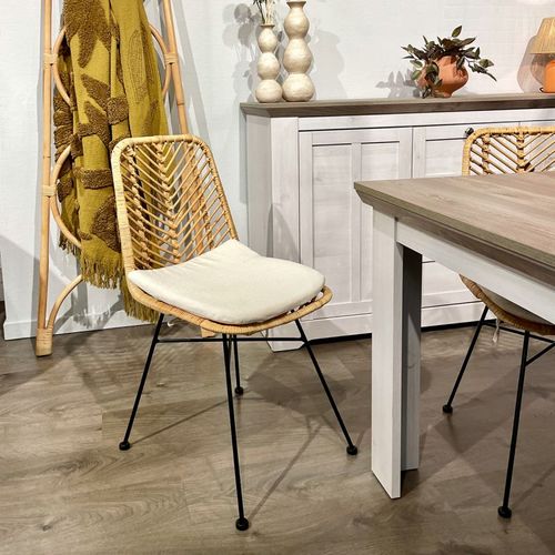 Chaise En Rotin Naturel Tressé Avec Pieds Métal Noir – Kandy 2