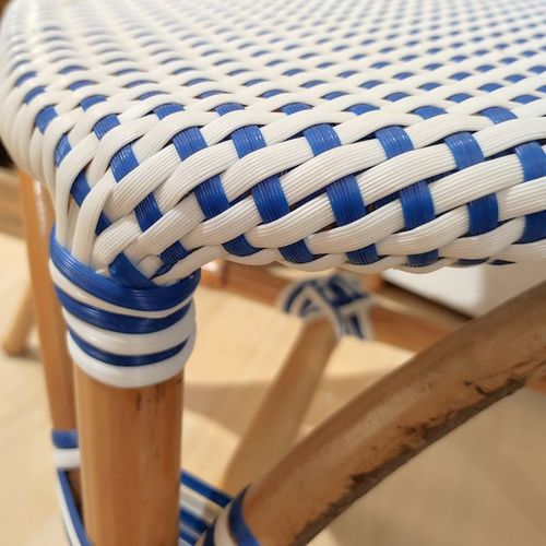 Lot 2 Chaises Bistrot En Rotin Naturel Cannage Bleu Et Blanc - Pigalle