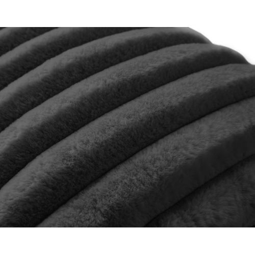 Sierra - Coussin - En Fausse Fourrure Côtelé - 40x40 Cm