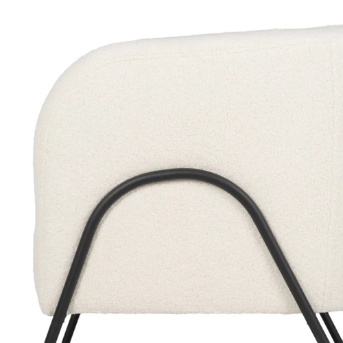 Fauteuil Bouclé Blanc Accoudoirs Cintrés Structure Métal Moderne Faloria