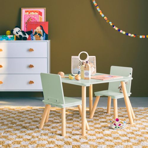Table Carrée Enfant Avec 2 Chaises. Pieds En Pin. Vert