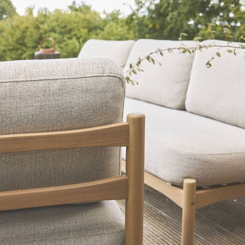 Salon De Jardin Copacabana 5 Places En Bois D'acacia. Housse Beige En Lin. Un Banc. Deux Fauteuils.