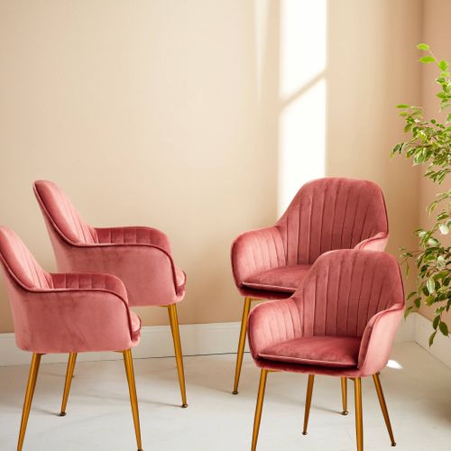 Lot De 4 Fauteuils En Velours Vieux Rose Et Pieds En Métal Noir. Shella L 57 X P 59 X H 84.5