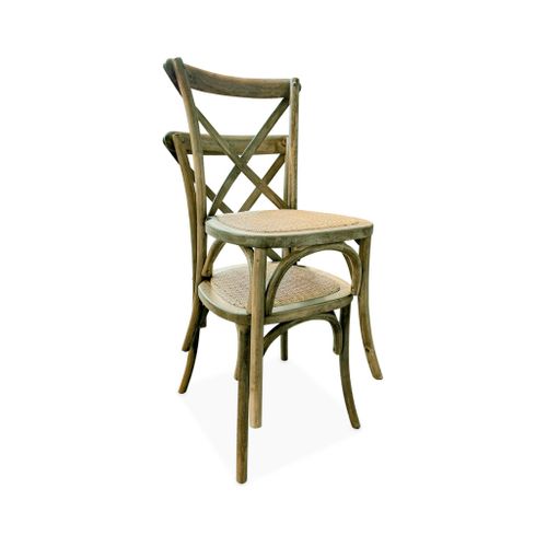 Lot De 4 Chaises De Bistrot En Bois D'hévéa Marron Vieilli. Vintage. Assise En Rotin