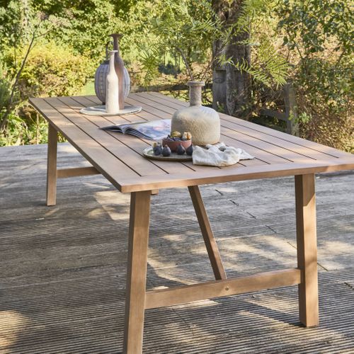 Table De Jardin En Bois D'eucalyptus Loria Naturel. 8 Places. 260 X 100 X 76 Cm