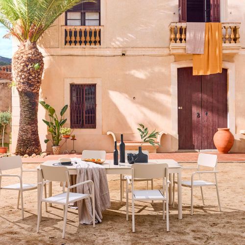 Table De Jardin Extensible Aluminium + 8 Assises Beige. 8 Fauteuils Textilène. 210/300 X 100 X 75.5