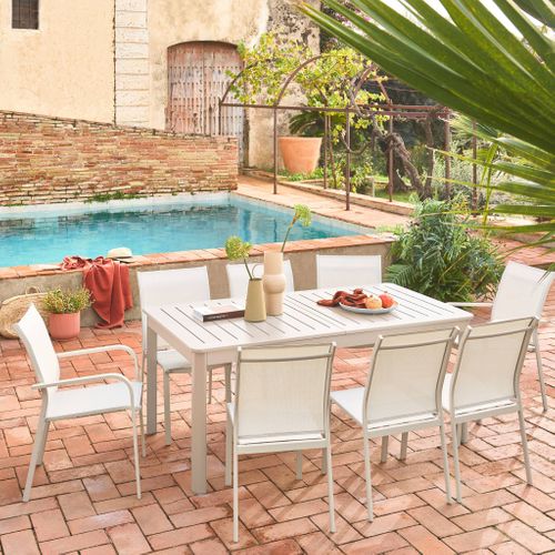 Table De Jardin Extensible Aluminium Et Textilène Beige. 6 Chaises. 2 Fauteuils. 8 Places. 236.5 X