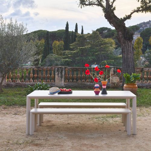 Table De Jardin Aluminium Et 2 Bancs Beige. 8 Places. 200 X 40 X 45 Cm