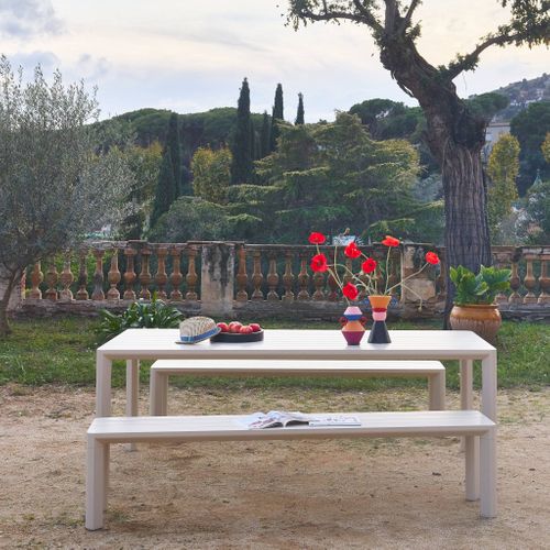 Table De Jardin Aluminium Et 2 Bancs Beige. 8 Places. 200 X 40 X 45 Cm