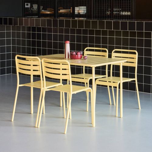 Table De Jardin Métal + 4 Assises Jaune En Acier. Amelia. 120 X 70 X 72.5 Cm