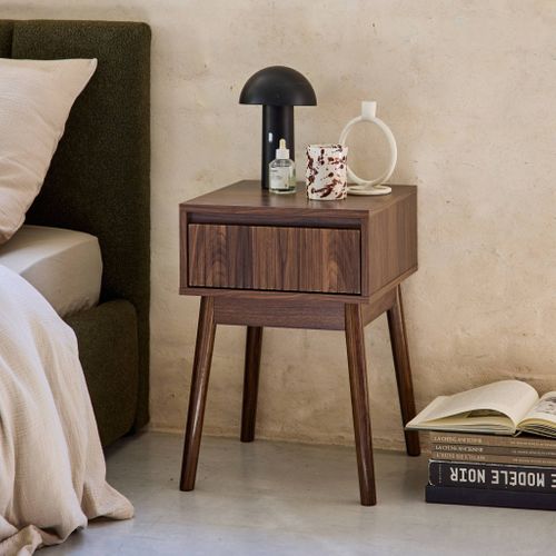 Table De Chevet Avec Un Tiroir. Panneaux Stratifiés Couleur Noyer. Pied En Bois De Sapin.  L 39 X L