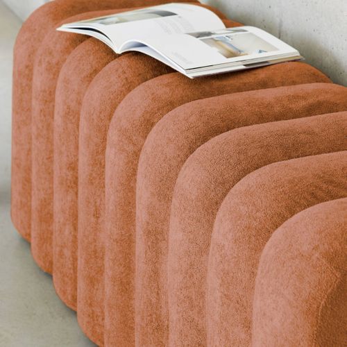 Banc. Bout De Lit Blanc Contemporain En Tissu Orange