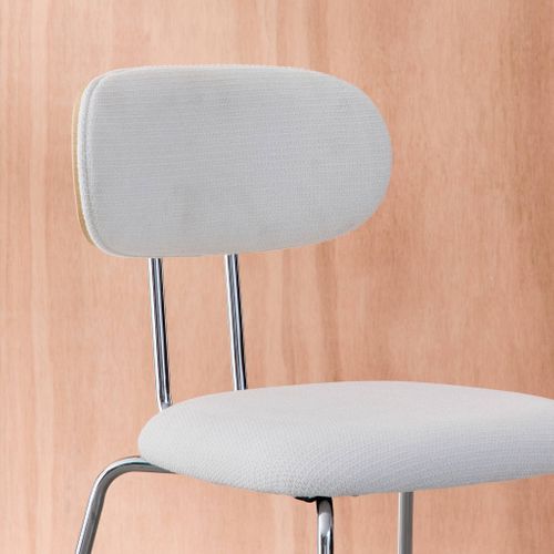 2 Chaises Décor Bois Courbé Teinté Chêne Et Tissu Déperlant Blanc. Pieds Métal Chromé - L 45 X P 55