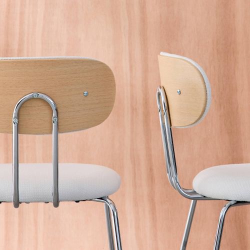 2 Chaises Décor Bois Courbé Teinté Chêne Et Tissu Déperlant Blanc. Pieds Métal Chromé - L 45 X P 55