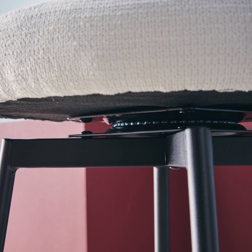 Lot De Deux Tabourets De Bar Assise Rotative Métal Noir Et Tissu Blanc - L 50 X P 50 X H 92cm -