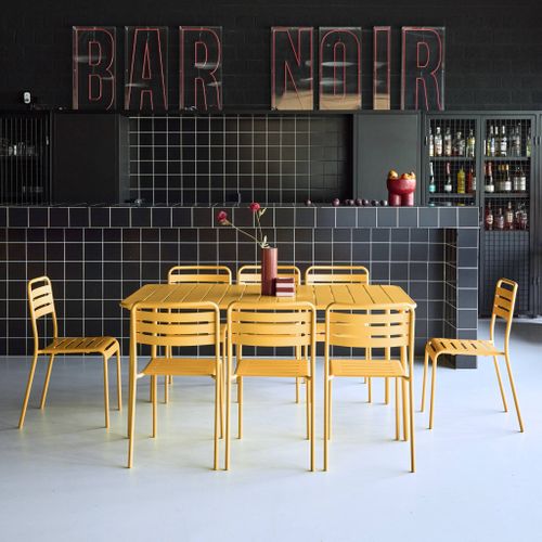 Table De Jardin Métal + 8 Assises Ocre Traitement Antirouille. Lattes Et Bords Arrondis