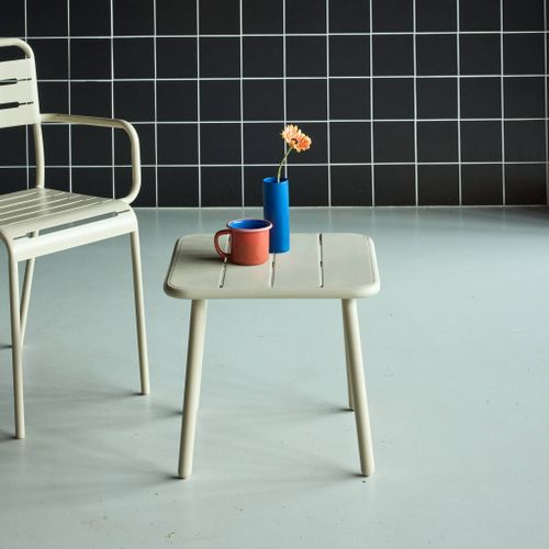 Table Basse De Jardin Carrée Acier 45cm Beige - Amélia