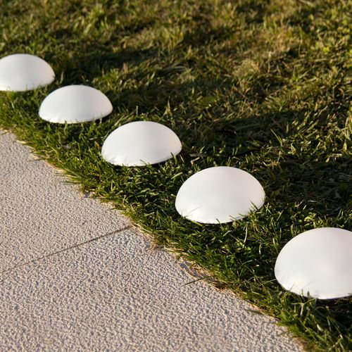 5 Demi Boules Solaires à Piquer Half Moon Blanc Plastique ∅15cm