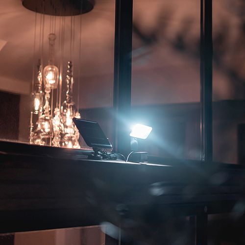 Projecteur Solaire LED Ezilight® Solar Pro 1 - Pack De 2 Lampes