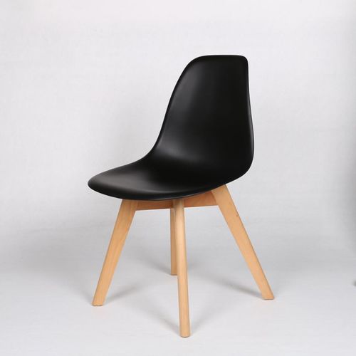 Chaise Style Scandinave Modèle Gabby - Coque En Résine Noire Et Pieds En Bois Naturel