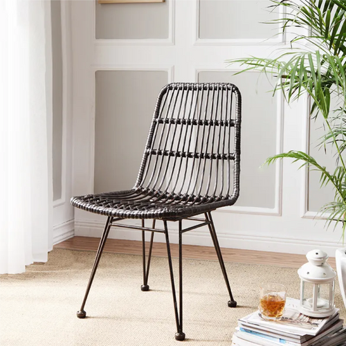 Lot De 2 Chaises Noires Style Nature Aspect Rotin En Résine Tressée Et Pieds En Métal