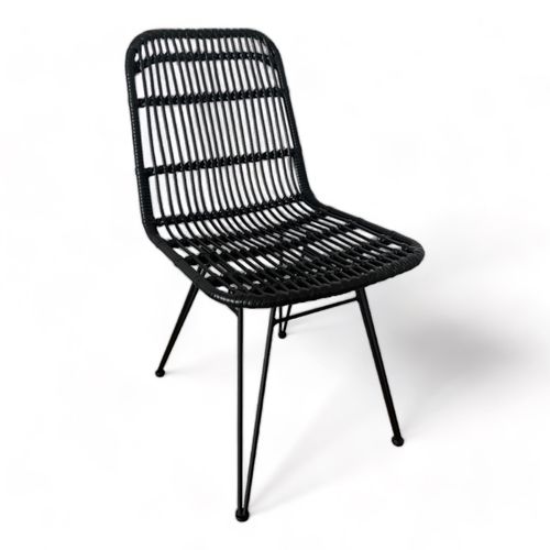 Lot De 2 Chaises Noires Style Nature Aspect Rotin En Résine Tressée Et Pieds En Métal
