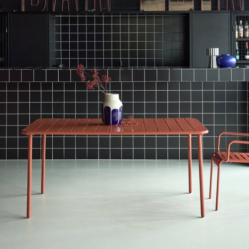Table De Jardin Métal 6-8 Places. Terracotta. Amelia. 160x90xh72.5cm