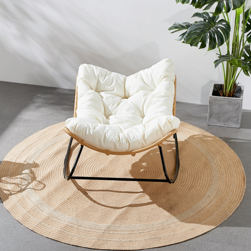 Canggu - Fauteuil à Bascule En Résine Tressée Coussin Beige