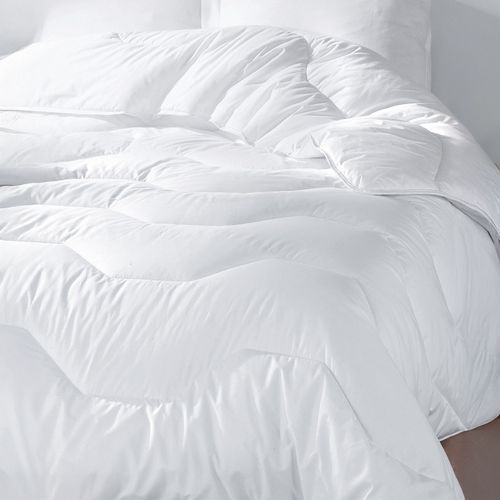 Couette Chaude 240x220 Blanc En Polyester